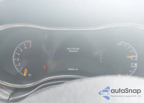 2014 Jeep Grand Cherokee Overland z USA, uszkodzony, nr VIN 1C4RJFCG1EC415642